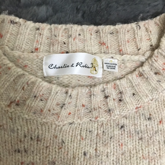 ✅Charlie and Robin Button Berm Speckle Sweater - Picture 5 of 8